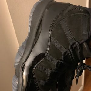 Air Jordan 11 Cap and gowns(Prom Nights)